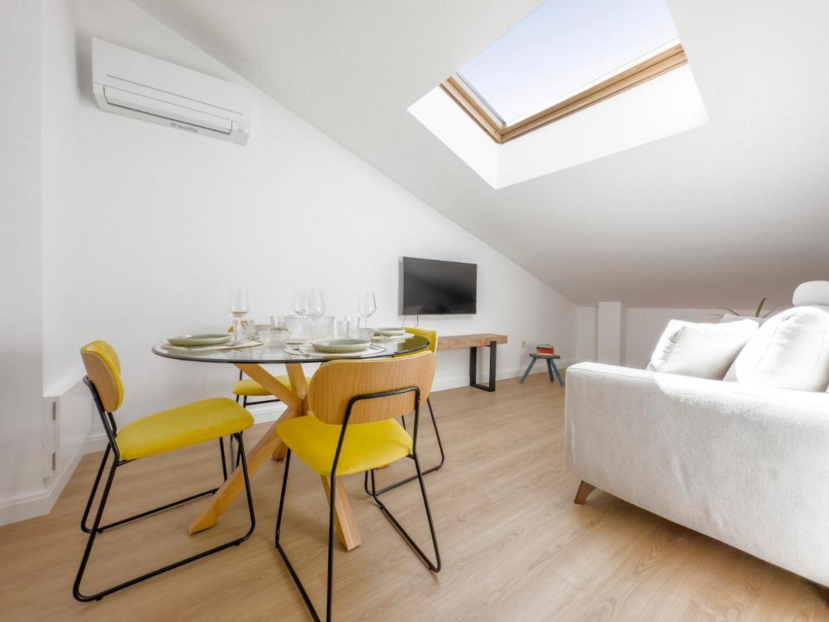 Atticus Apartment Toledo Bagian luar foto